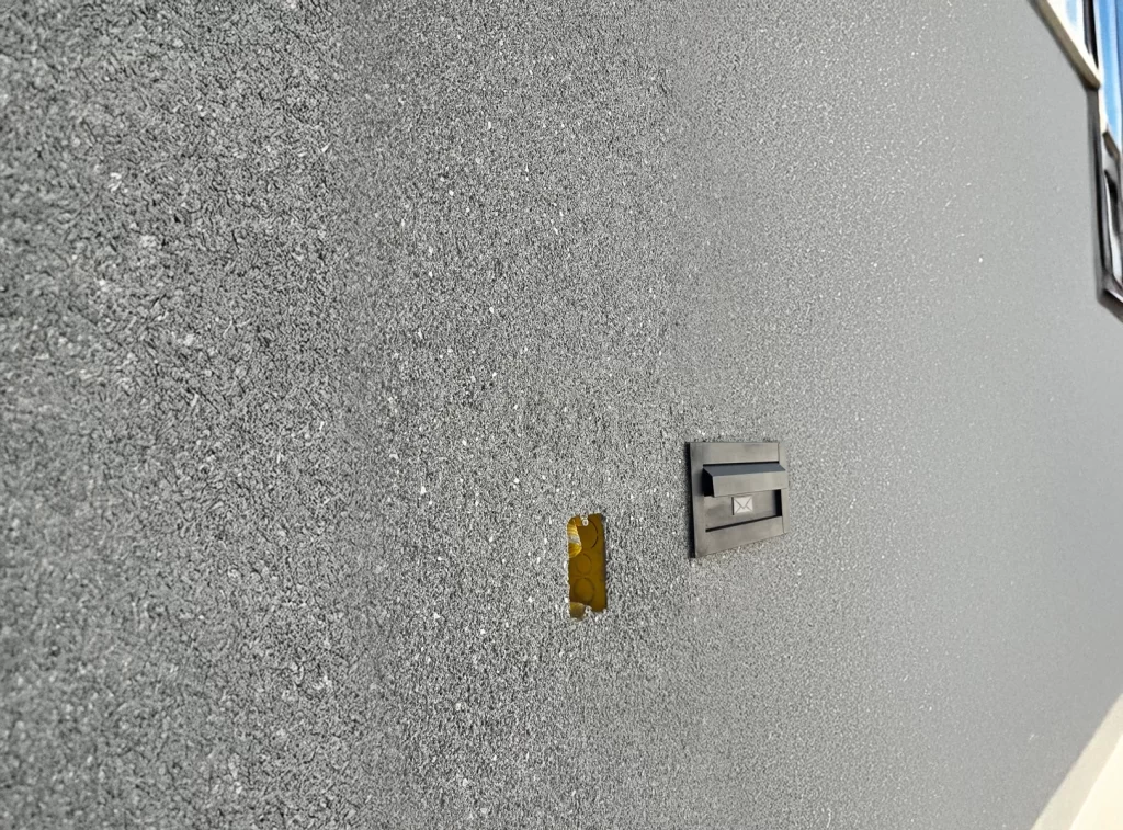 Parede com revestimentos de pedras naturais